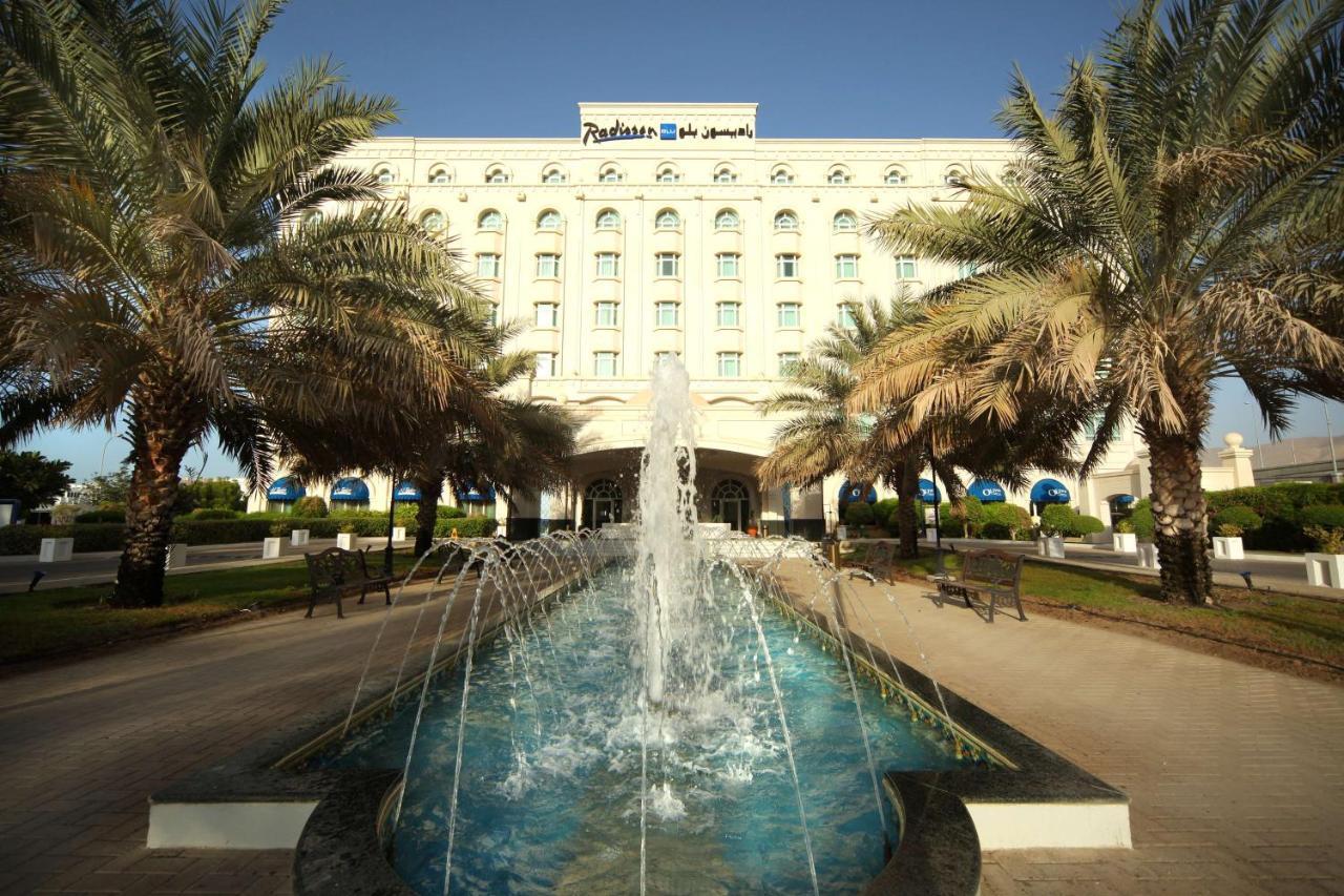 Radisson Blu Hotel, Muscat Exteriör bild